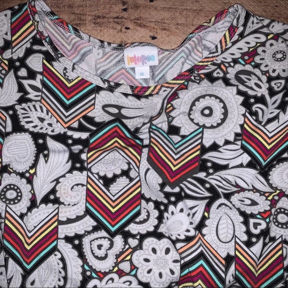 LuLaRoe arrow shirt TUNIC size XL EUC - Picture 5 of 10
